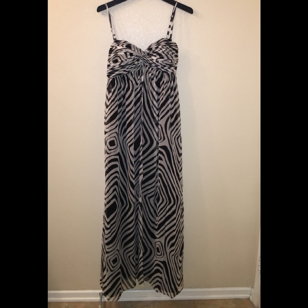 WHITE HOUSE BLACK MARKET MAXI DRESS❤️